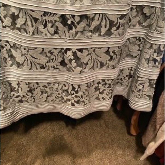 Tadashi Shoji Gown - Size 4 - Black Tie or Grad Dress - Picture 6 of 7